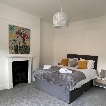 Апартаменти Winchcombe Street Челтнем Екстер'єр фото